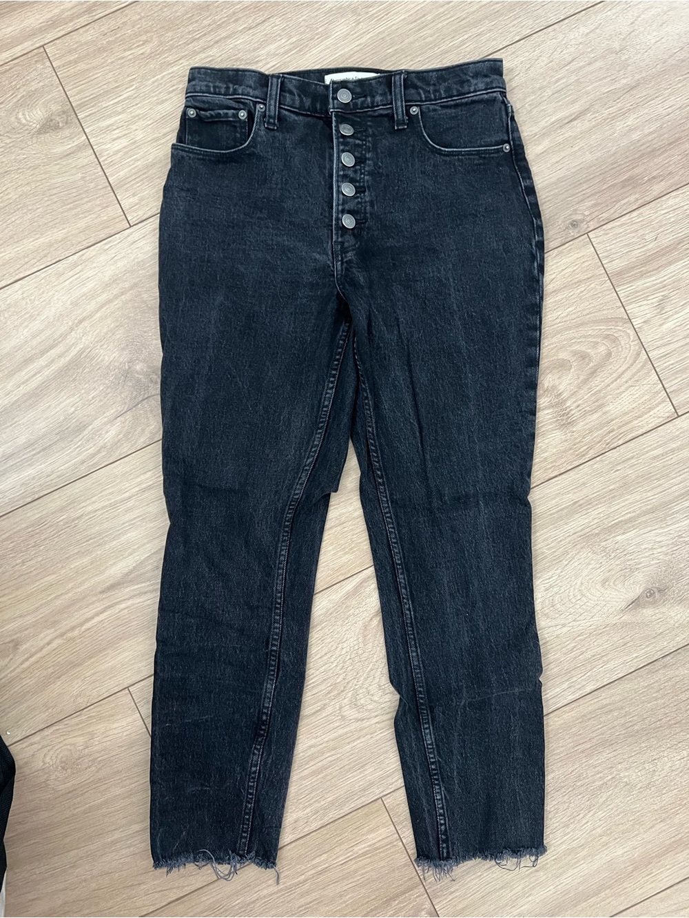 Abercrombie & Fitch The Skinny High-Rise Black Button-Fly Jeans